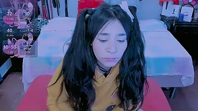 AlanaLuck online show from December 20, 2025, 7:59 am