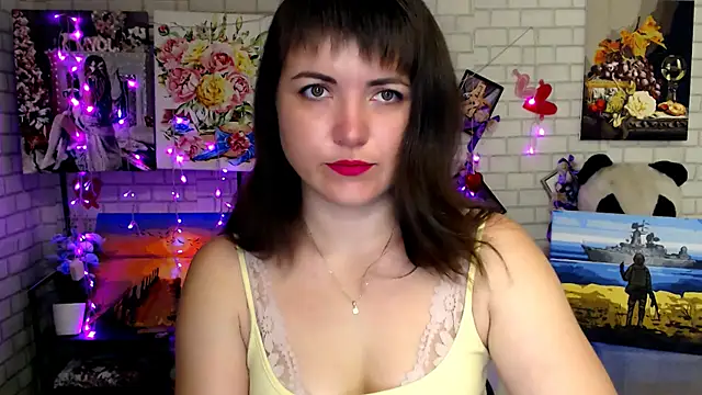 Darina M  online show from November 5, 2025, 5:29 am