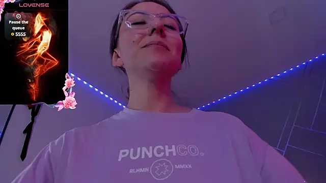 Snapshot of Ich_Bin_Julia chatting on January 2, 2025, 4:02 pm Ich Bin Julia online show from January 2, 2025, 4:02 pm