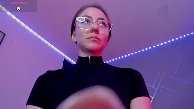 Snapshot of Ich_Bin_Julia chatting on February 11, 2025, 3:29 pm Ich Bin Julia online show from February 11, 2025, 3:29 pm