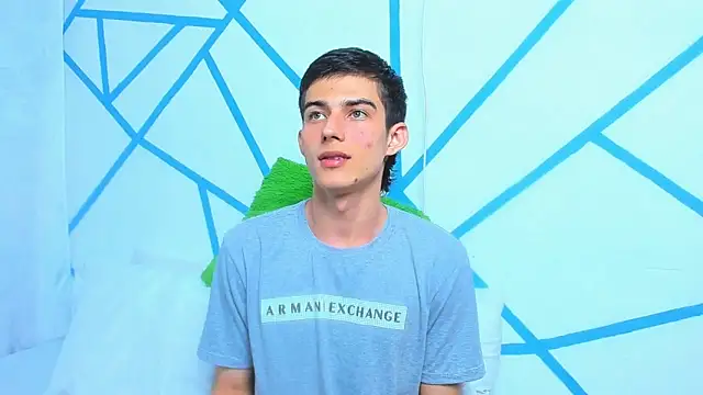 Snapshot of liam_scott77 chatting on December 7, 2024, 4:14 pm liam scott77 online show from December 7, 2024, 4:14 pm