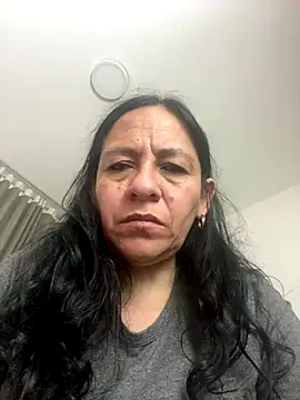 Freya Artemisa online show from October 3, 2025, 5:43 pm