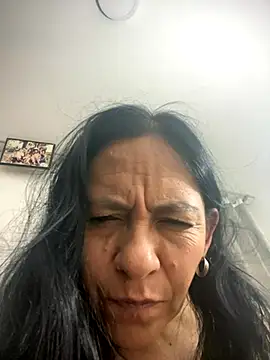 Freya Artemisa online show from November 20, 2025, 6:51 pm