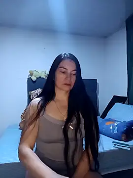 renata hot1 online show from November 23, 2025, 1:16 am