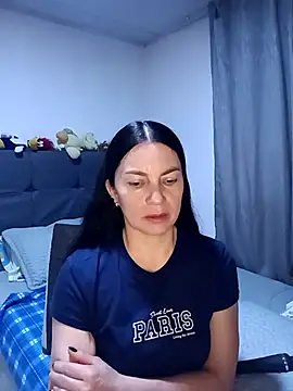 Snapshot of renata_hot1 chatting on April 21, 2026, 10:56 pm renata hot1 online show from April 21, 2026, 10:56 pm