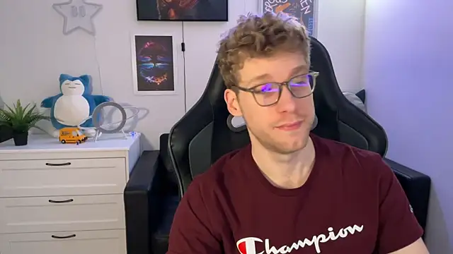 BlueEyedTallGuy94 online show from January 14, 2025, 1:58 am