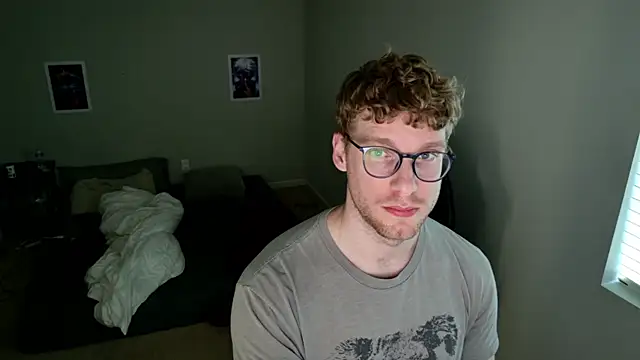Snapshot of BlueEyedTallGuy94 chatting on July 14, 2026, 1:19 am BlueEyedTallGuy94 online show from July 14, 2026, 1:19 am