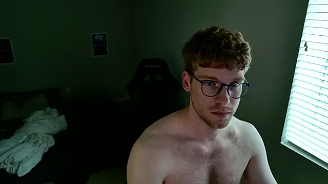 Snapshot of BlueEyedTallGuy94 chatting on July 15, 2026, 1:44 am BlueEyedTallGuy94 online show from July 15, 2026, 1:44 am