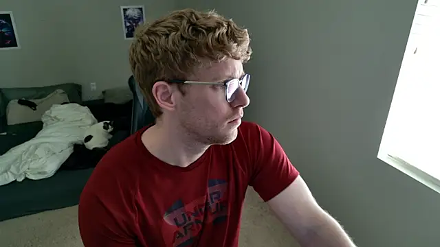 Snapshot of BlueEyedTallGuy94 chatting on July 15, 2026, 10:04 pm BlueEyedTallGuy94 online show from July 15, 2026, 10:04 pm