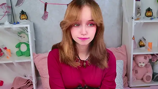 b4by LoL1 online show from October 28, 2025, 12:30 pm