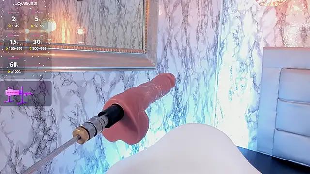 LYEN RAE online show from December 26, 2024, 11:57 pm