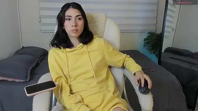 Catyloves online show from January 7, 2026, 10:12 pm