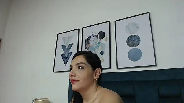 Sophia-Smith2 online show from March 11, 2025, 7:03 pm