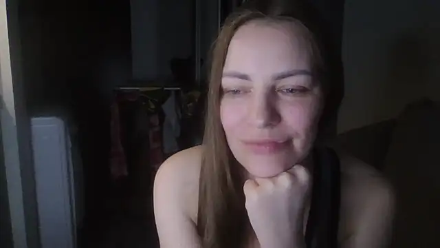 Snapshot of AnnaDiamond1 chatting on May 16, 2026, 9:13 pm AnnaDiamond1 online show from May 16, 2026, 9:13 pm