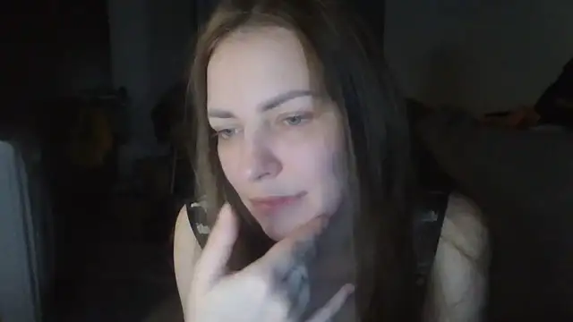Snapshot of AnnaDiamond1 chatting on May 21, 2026, 8:38 pm AnnaDiamond1 online show from May 21, 2026, 8:38 pm