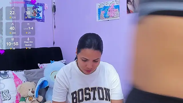 Snapshot of sara_mendez2 chatting on September 18, 2025, 12:12 am sara mendez2 online show from September 18, 2025, 12:12 am