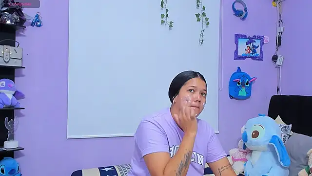 Snapshot of sara_mendez2 chatting on October 16, 2025, 11:17 pm sara mendez2 online show from October 16, 2025, 11:17 pm