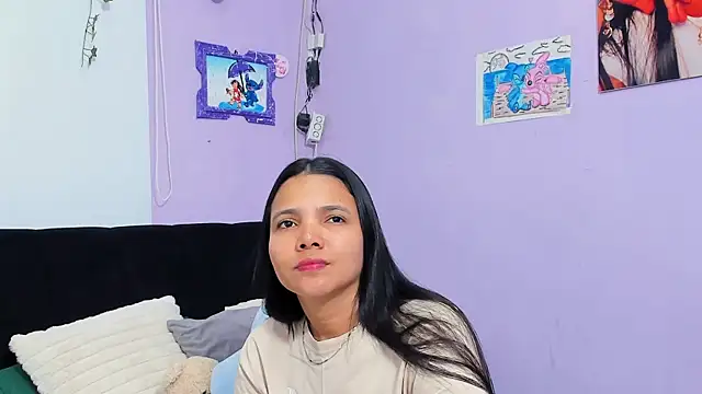 Snapshot of sara_mendez2 chatting on October 20, 2025, 12:00 am sara mendez2 online show from October 20, 2025, 12:00 am