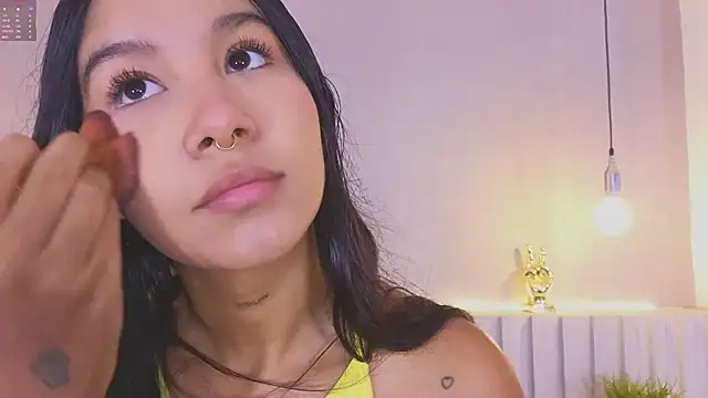 Aida moreno online show from November 20, 2025, 11:21 am