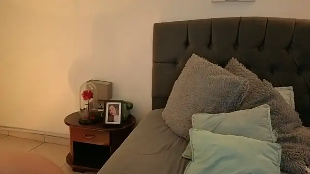 Emma Lombardi online show from March 3, 2026, 1:17 pm