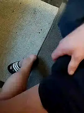 fabs89 online show from November 23, 2025, 6:57 am