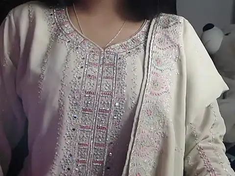 DevilErin online show from December 6, 2024, 8:40 pm