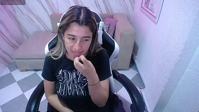 Valerie b online show from February 12, 2025, 6:08 am