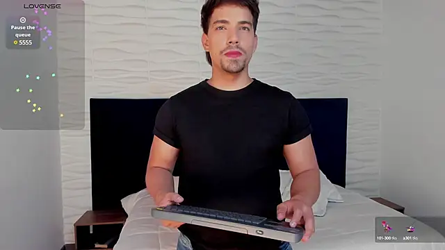 Ian Daviz online show from February 9, 2025, 8:24 pm