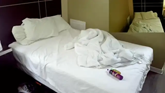 KRYZTALYNXXX online show from February 12, 2026, 12:11 pm