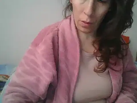 Snapshot of hairygirl80 chatting on March 18, 2025, 8:36 am hairygirl80 online show from March 18, 2025, 8:36 am