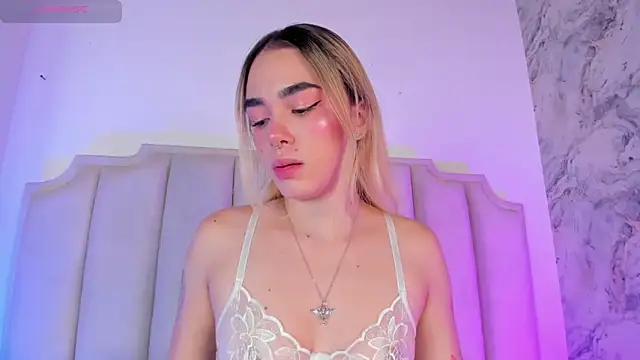 Lucy Vega online show from January 14, 2025, 3:53 am