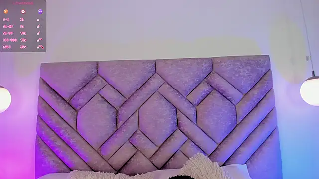 Lucy Vega online show from March 16, 2025, 4:09 am