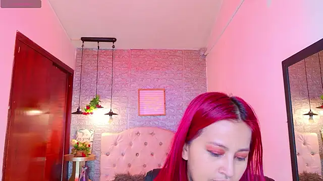 meghan nill online show from November 6, 2025, 2:56 am