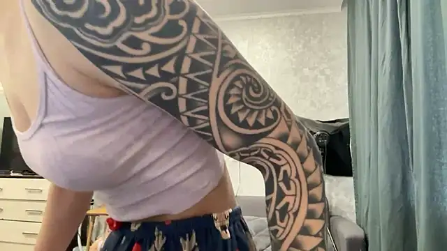 AnneBall online show from January 11, 2025, 9:04 am