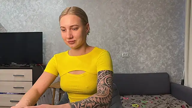 AnneBall online show from March 4, 2025, 2:21 pm