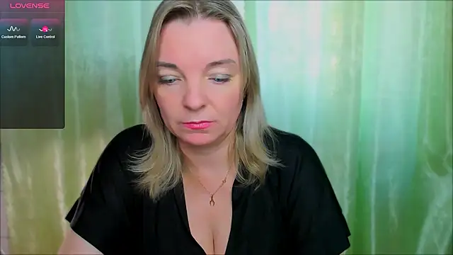 Regina  blue online show from March 22, 2025, 2:47 pm