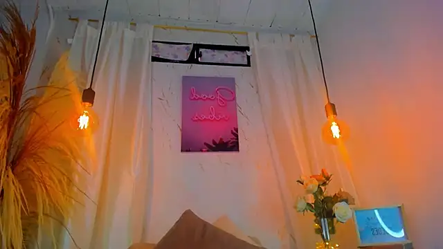 Snapshot of Natasha_hartaman chatting on February 2, 2025, 7:14 pm Natasha hartaman online show from February 2, 2025, 7:14 pm