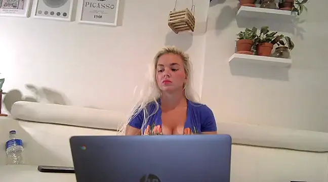 badblondebunny online show from March 8, 2025, 12:55 am