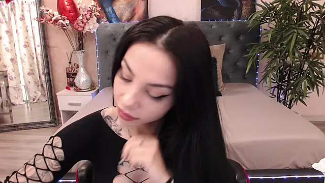 Snapshot of MissJuliax chatting on March 15, 2025, 5:30 am MissJuliax online show from March 15, 2025, 5:30 am