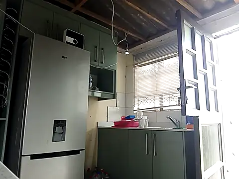 DarkDivva24 online show from February 24, 2025, 8:06 am