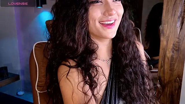 SeleneeEvanss online show from November 22, 2025, 6:07 pm