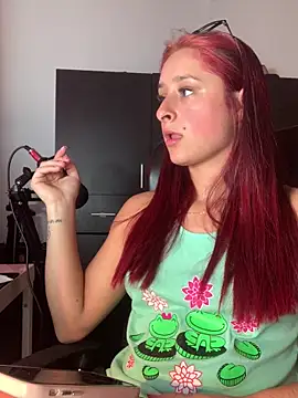 Snapshot of hannaa_brown chatting on February 22, 2025, 5:57 pm hannaa brown online show from February 22, 2025, 5:57 pm