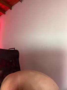 Snapshot of hannaa_brown chatting on March 20, 2025, 10:51 pm hannaa brown online show from March 20, 2025, 10:51 pm