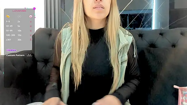 EvaaLovia1 online show from September 10, 2025, 1:44 pm