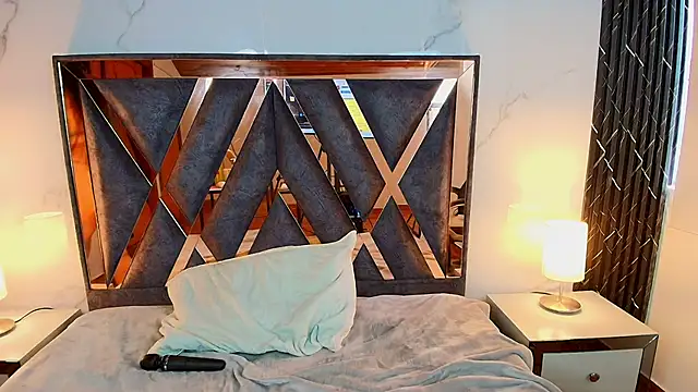 Amara vega online show from November 26, 2025, 1:12 pm