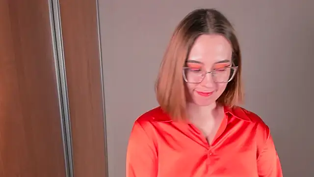 VeronikaKissuchi online show from February 25, 2025, 8:09 pm