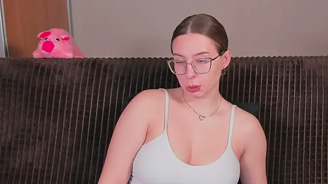 VeronikaKissuchi online show from March 11, 2025, 9:48 pm