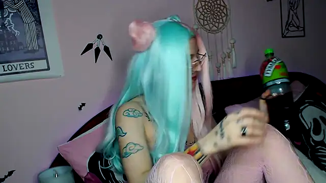 MoonAgnes online show from February 1, 2025, 2:26 am