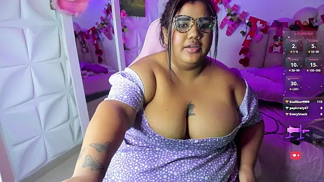 Snapshot of NaomiAsha chatting on February 19, 2025, 7:28 am NaomiAsha online show from February 19, 2025, 7:28 am