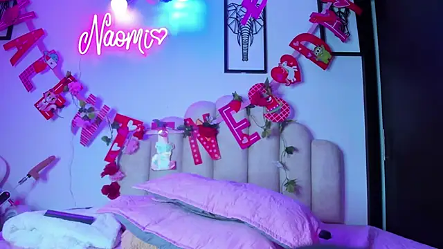 Snapshot of NaomiAsha chatting on February 21, 2025, 5:02 am NaomiAsha online show from February 21, 2025, 5:02 am
